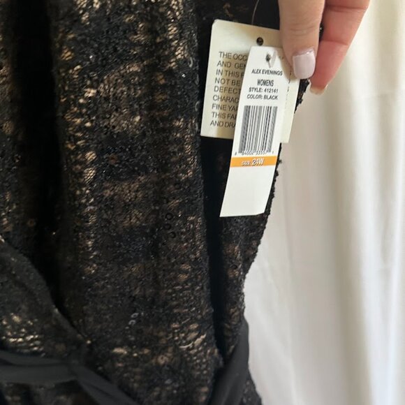 Alex Evenings Women's Plus 24W Black Lace Evening Dress with Sequins NWT - Picture 6 of 10